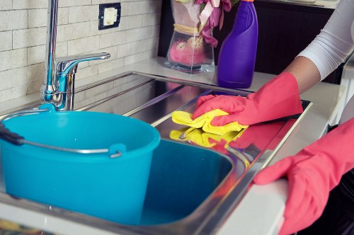 Local Roehampton one off cleaning for moving home and end of tenancy